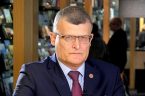 Rozszerza się protest w związku z powołaniem przez najsłynniejszą w Polsce magister polonistyki, aktualnie zatrudnioną jako minister zdrowia Izabelę Leszczynę, dr. Pawła Grzesiowskiego na stanowisko Głównego Inspektora Sanitarnego. Lekarza tego […]